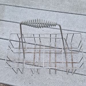 Vintage Metal Wire Bottle Carrier/Basket with Handle